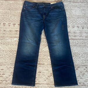 American Eagle Outfitters Men's Dark Wash Relaxed Jeans